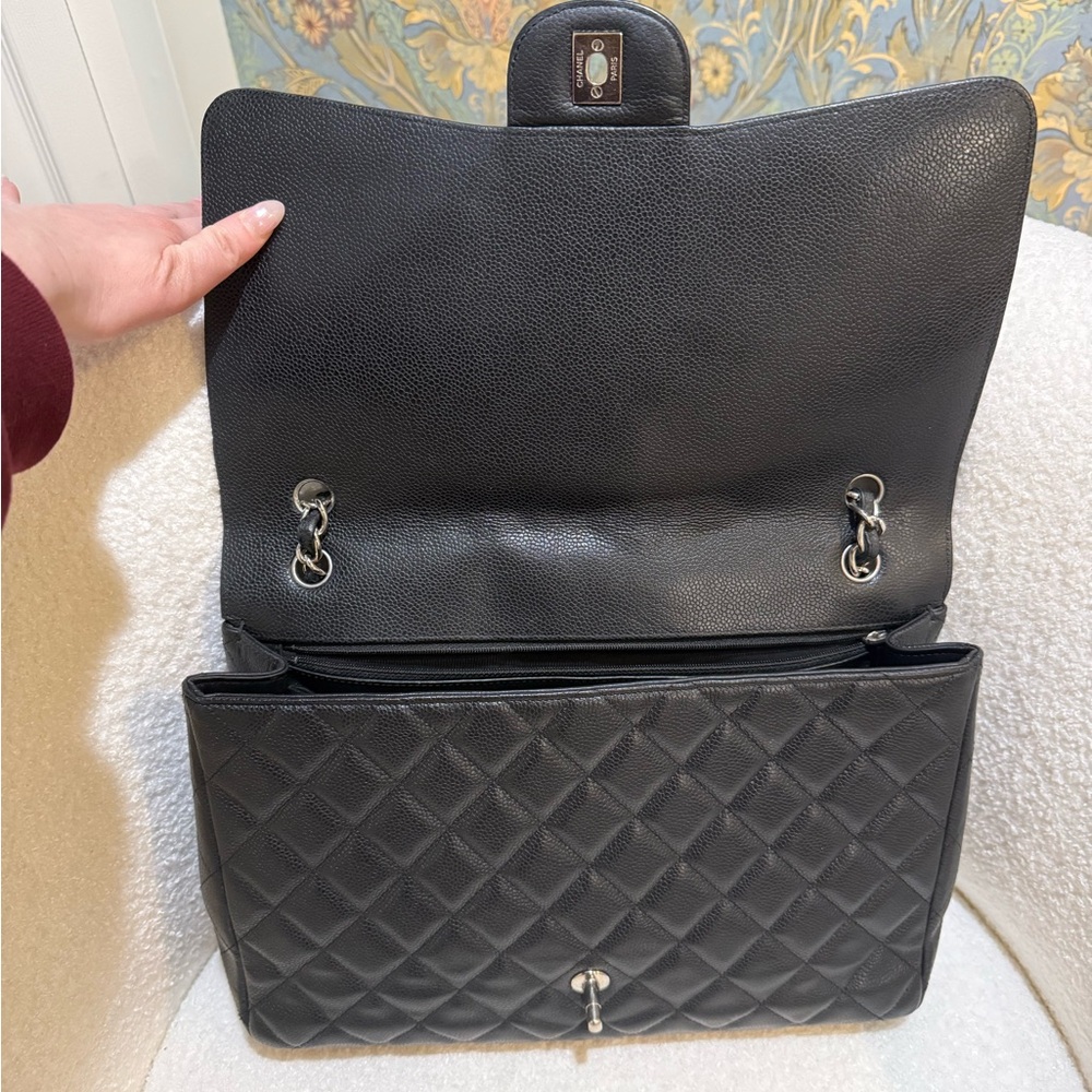 Chanel Black Caviar Maxi Classic Single Flap with Silver Hardware - Picture 12 of 16